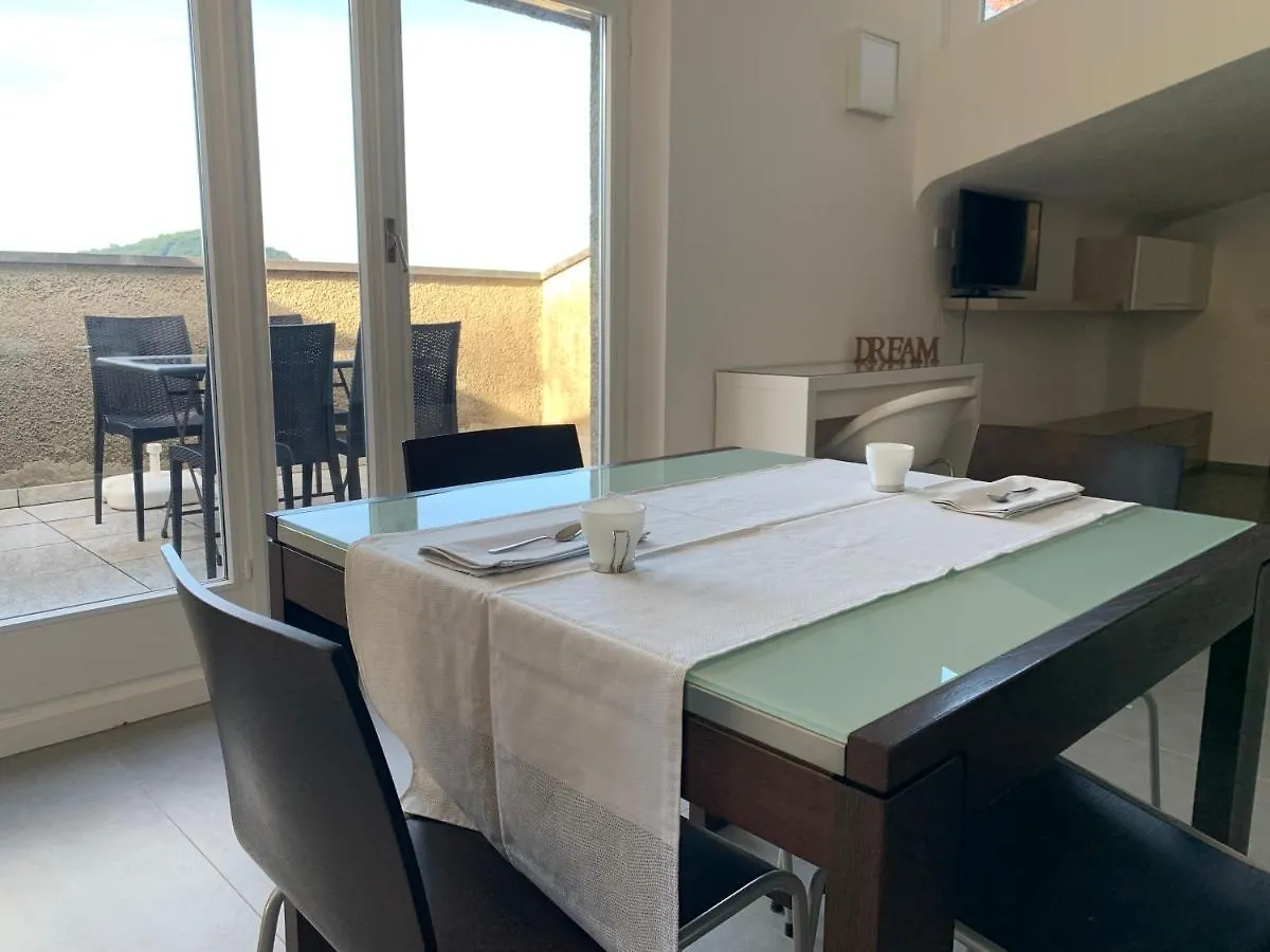Villa Volta'S Dream à Côme 0*,